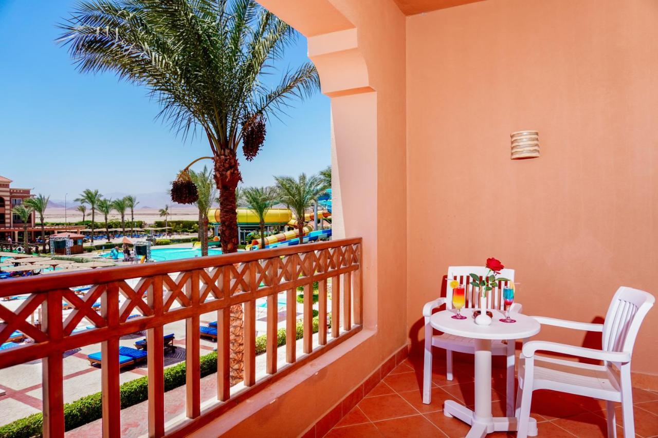 Charmillion Club Aquapark Sharm El Sheikk Exterior foto A balcony