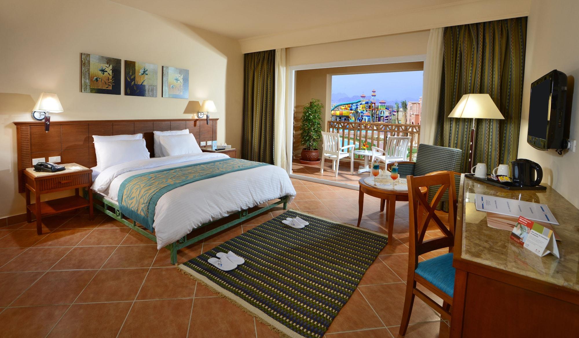 Charmillion Club Aquapark Sharm El Sheikk Exterior foto A room at the Hilton Sharm El Sheikh
