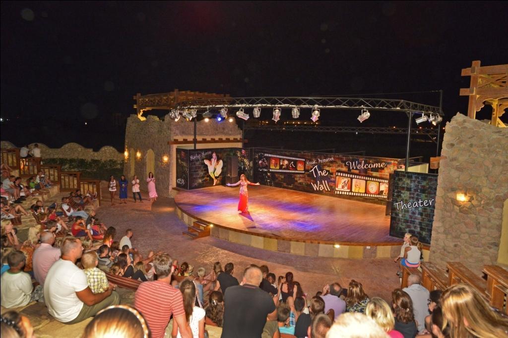 Charmillion Club Aquapark Sharm El Sheikk Exterior foto The stage at the amphitheater